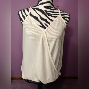 Lily white, size M, color white